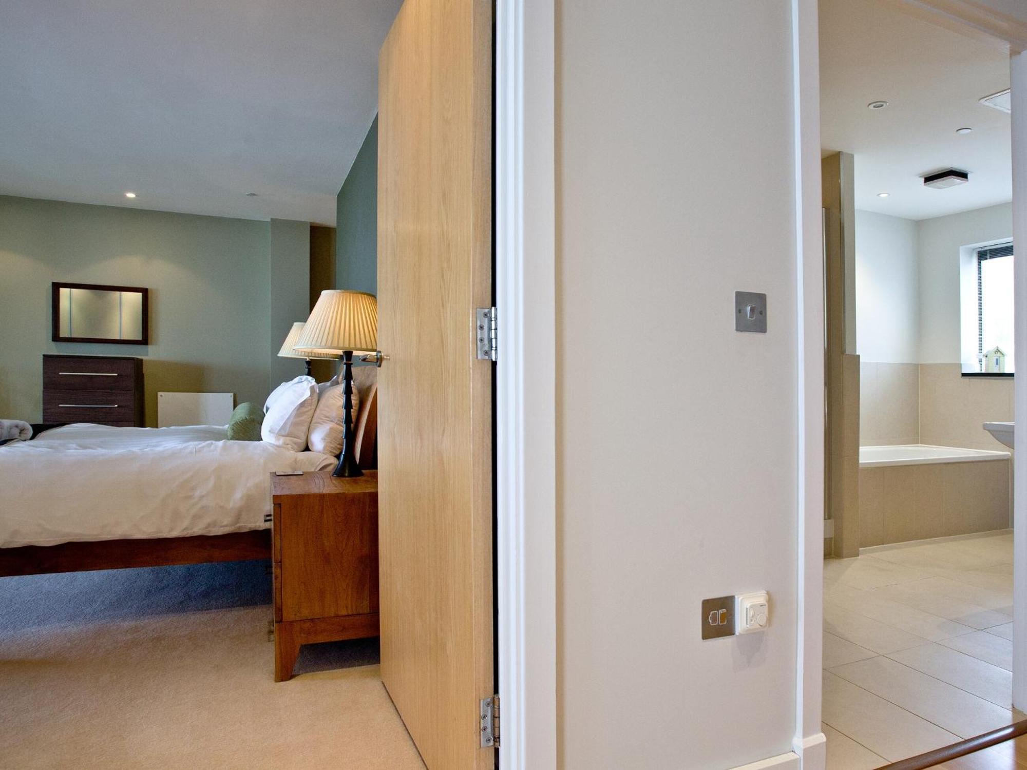The Penthouse Bay View Daire Westward Ho!  Dış mekan fotoğraf